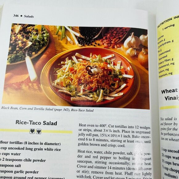 Healthy Cookbook Betty Crocker Recipes 1993 Carolyn B Mitchell Illustrated u Ha - Picture 4 of 7
